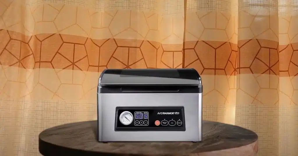 How does a chamber vacuum sealer work?