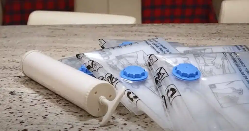Does vacuum sealing clothes ruin them?