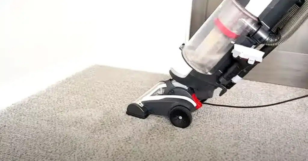 How to Vacuum a Wool Rug