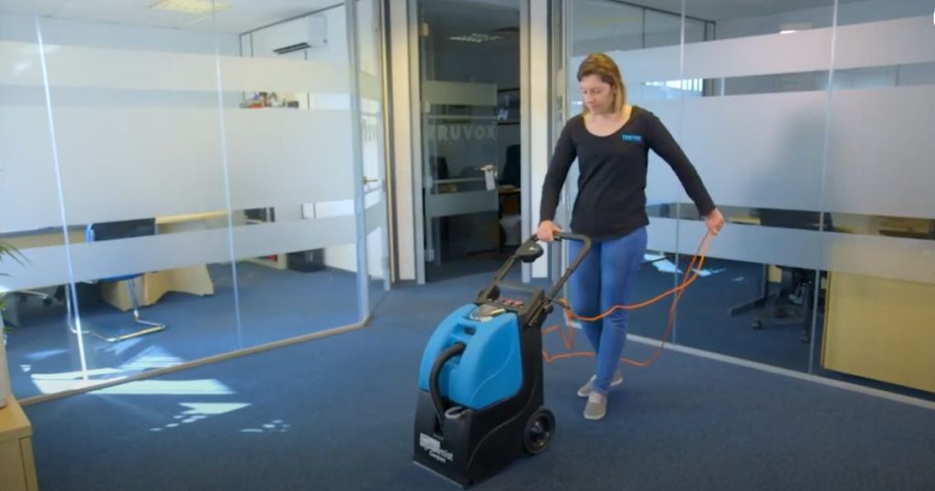 Carpet extractor vs carpet cleaner
