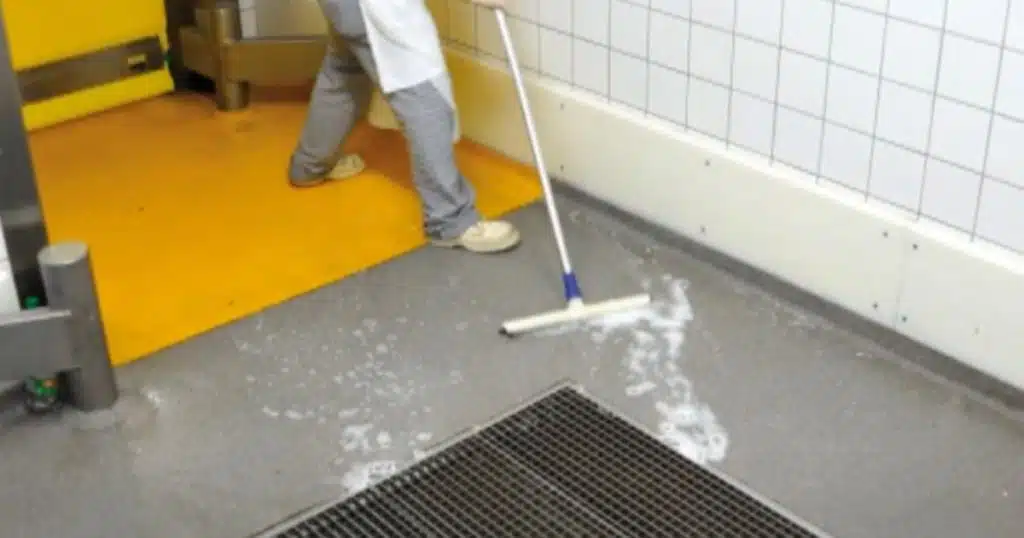  How to Mop a Freezer Floor
