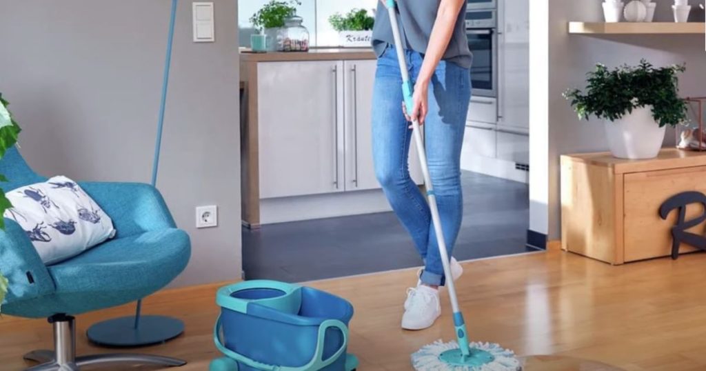 Is it Better to Mop with Hot or Cold Water