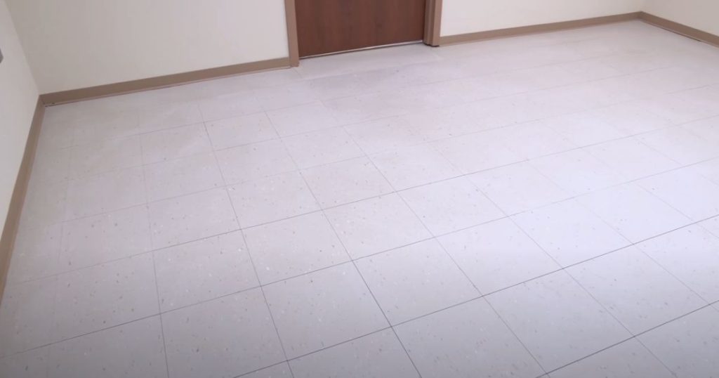 Cleaning Commercial Vinyl Tile Floors