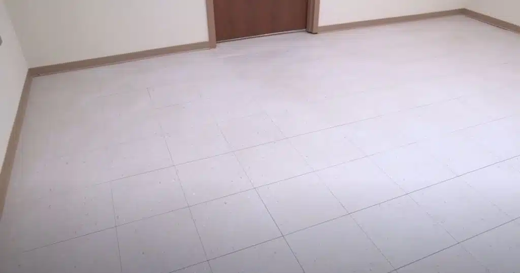 Cleaning Commercial Vinyl Tile Floors
