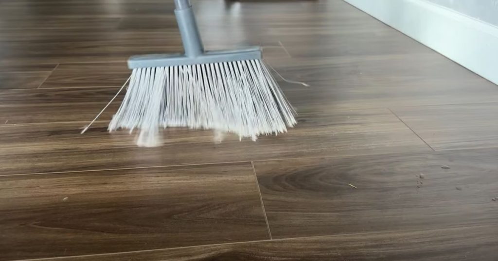 Can you use a carpet cleaner on vinyl floors