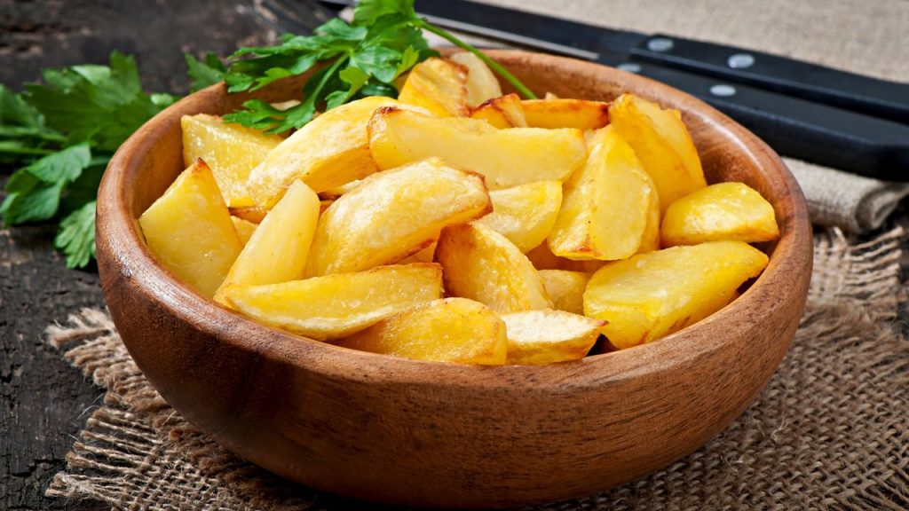 Cook Frozen Potato Wedges in an Air Fryer