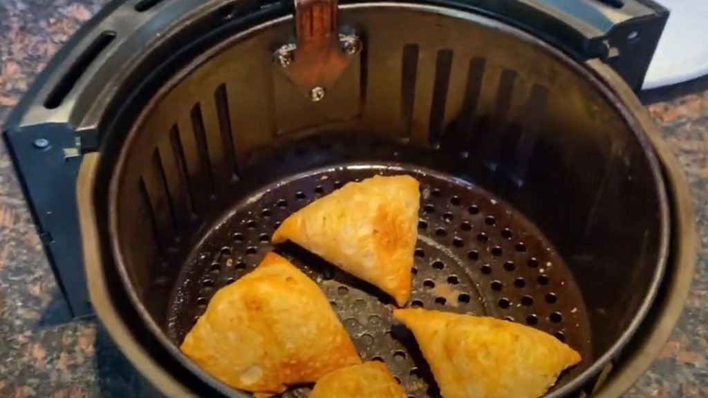 Reheat Samosa in Air Fryer 