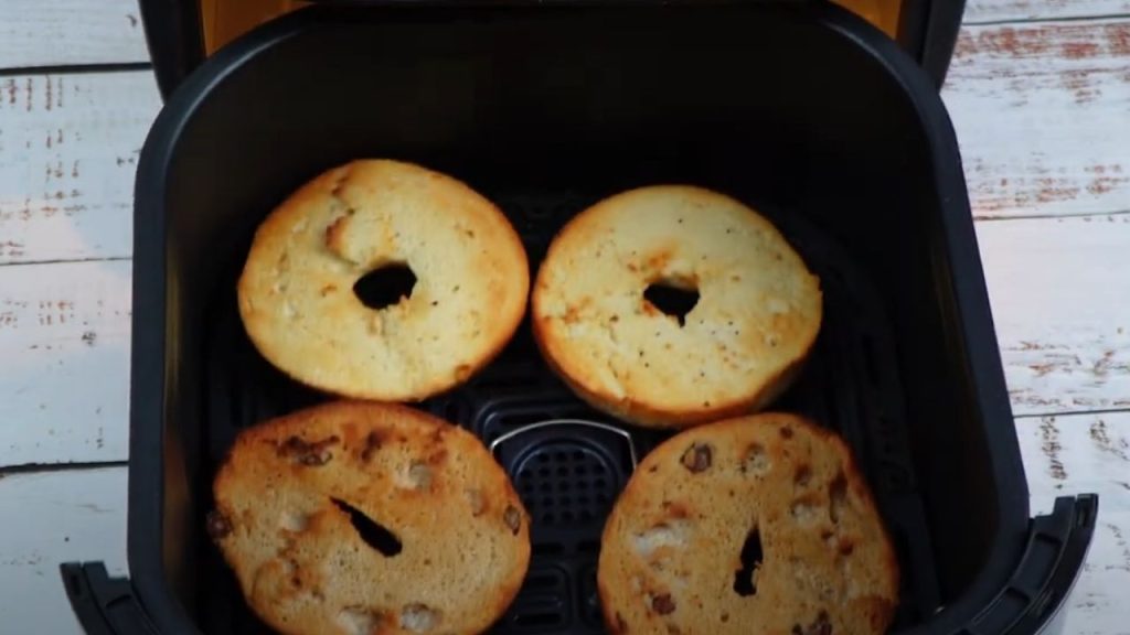 How to Toast a Bagel in an Air Fryer