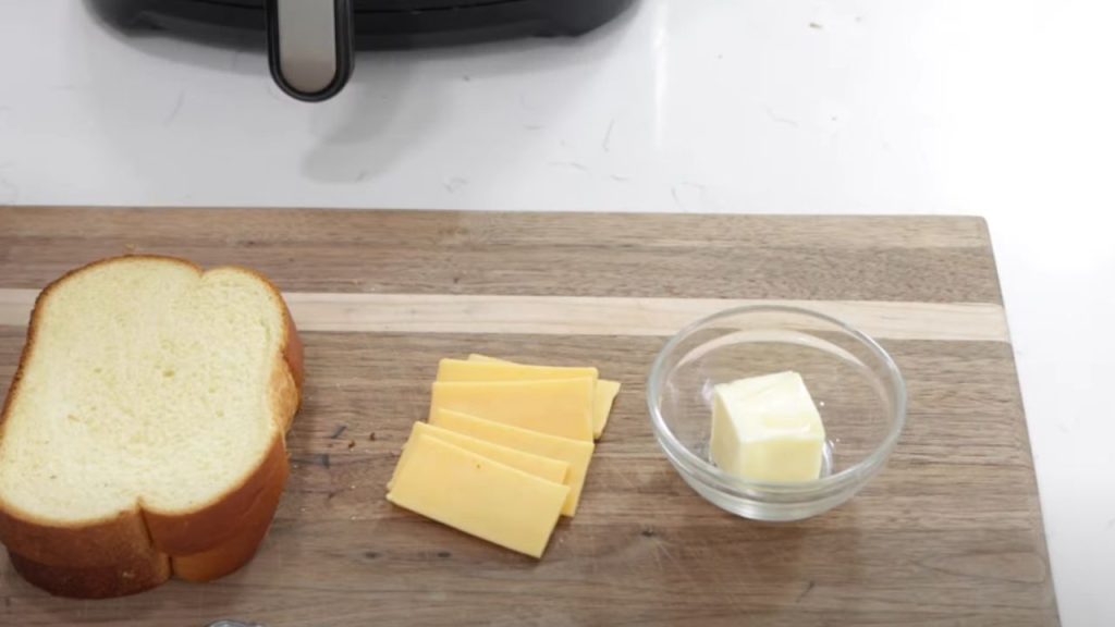 How to Toast a Sandwich in an Air Fryer