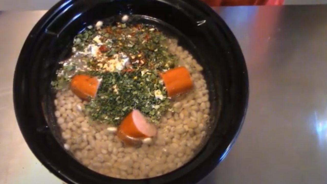 How to Cook Grain White Beans in a Crock Pot