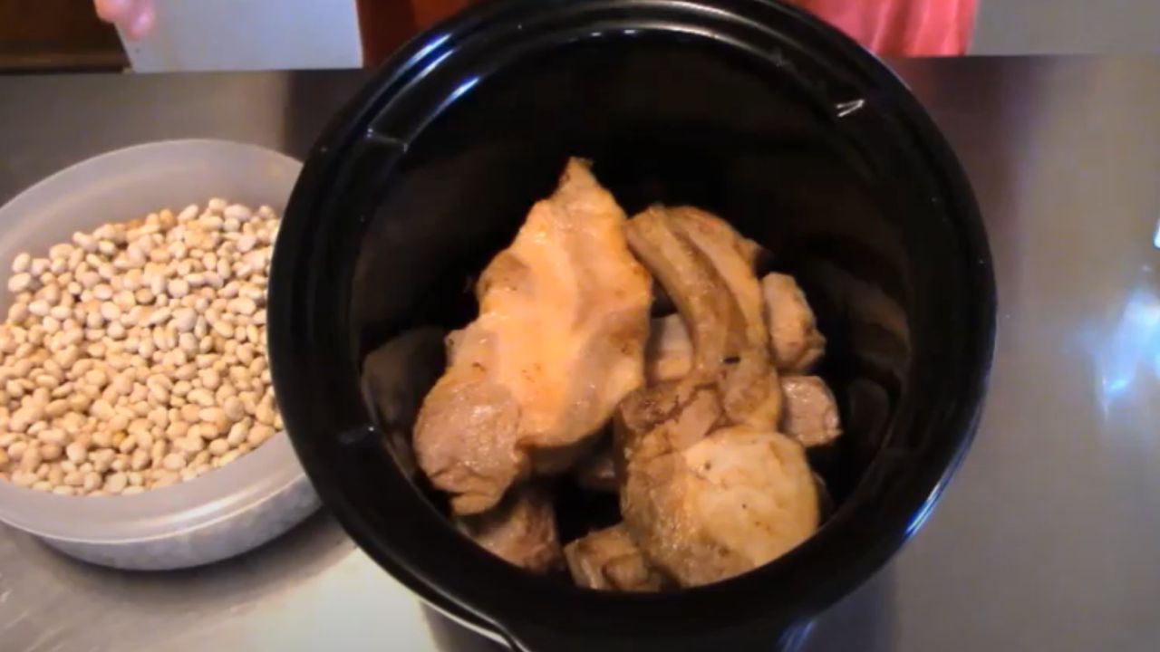 How to Cook Grain White Beans in a Crock Pot