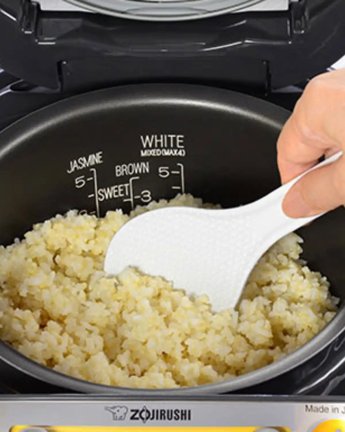 cook brown rice in a rice cooker 